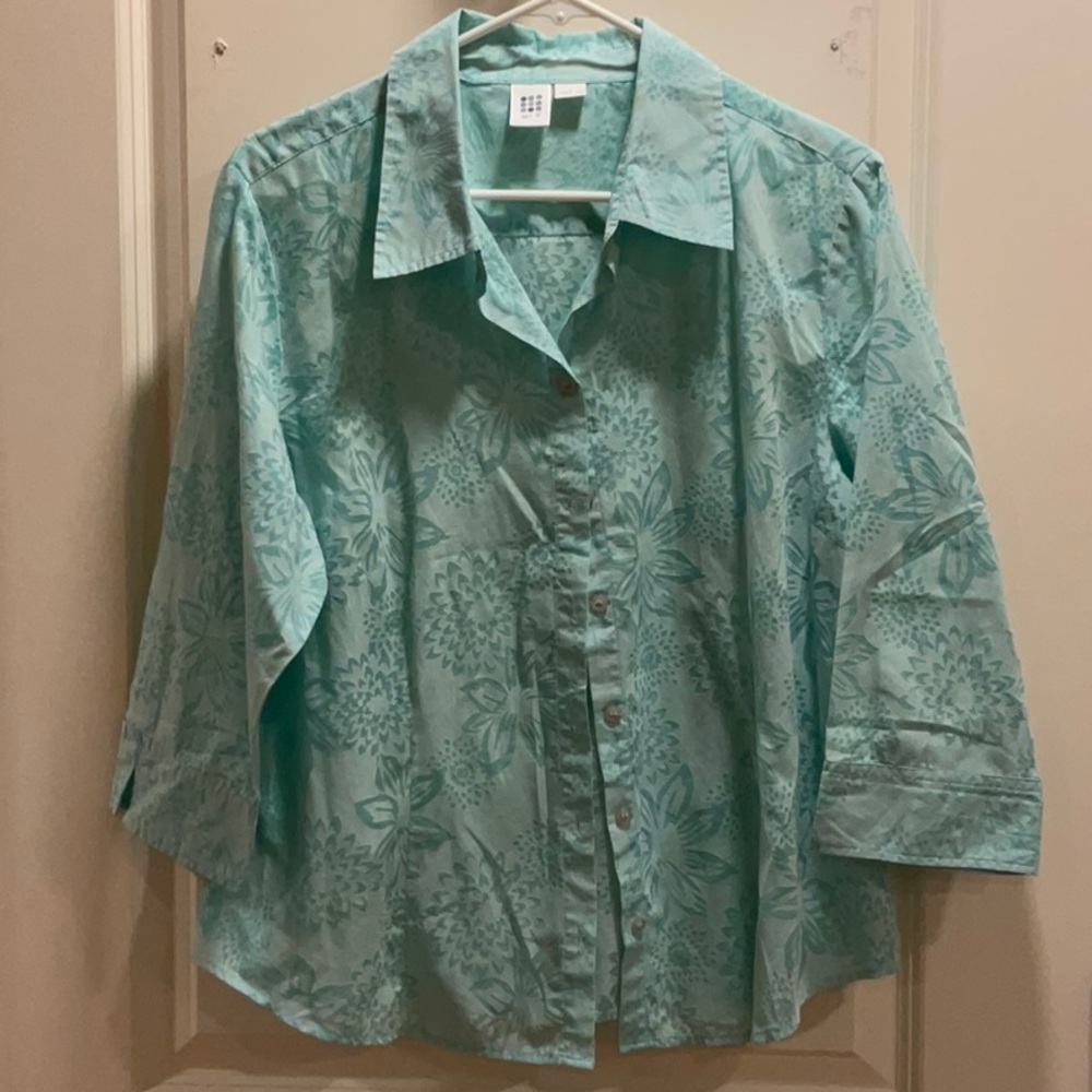 Apt9 Blouse, 3/4 length sleeve, mint color